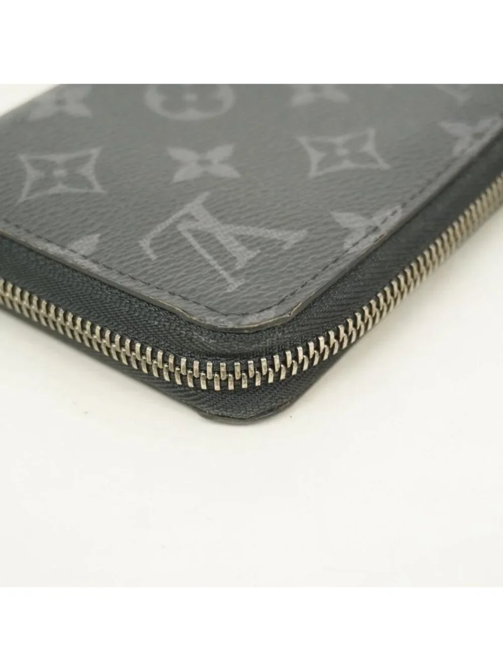 Louis Vuitton Wallet Monogram Eclipse Zippy Horizontal Black